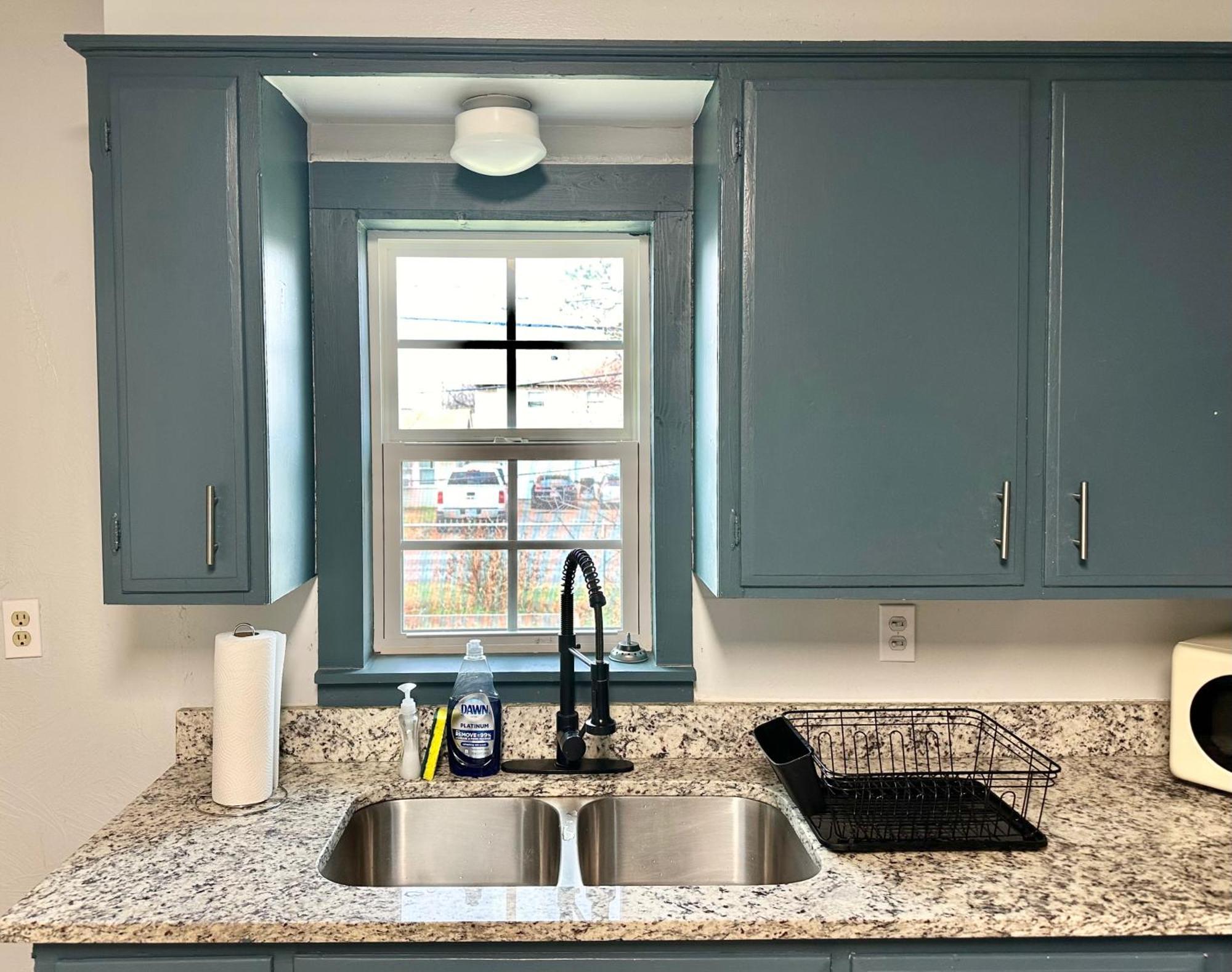 Cozy Winter Getaway With Garden 20-A Villa Oklahoma City Exterior foto