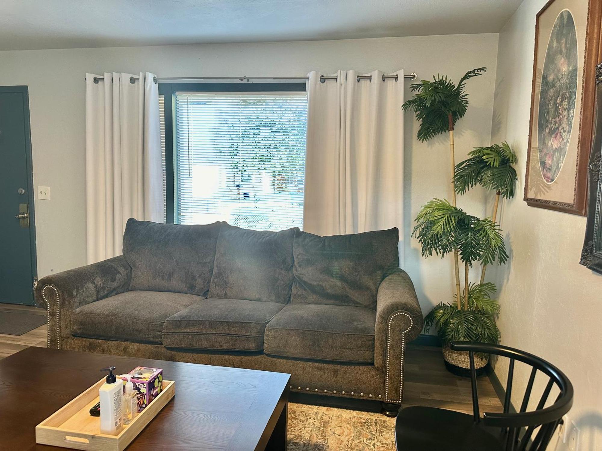 Cozy Winter Getaway With Garden 20-A Villa Oklahoma City Exterior foto