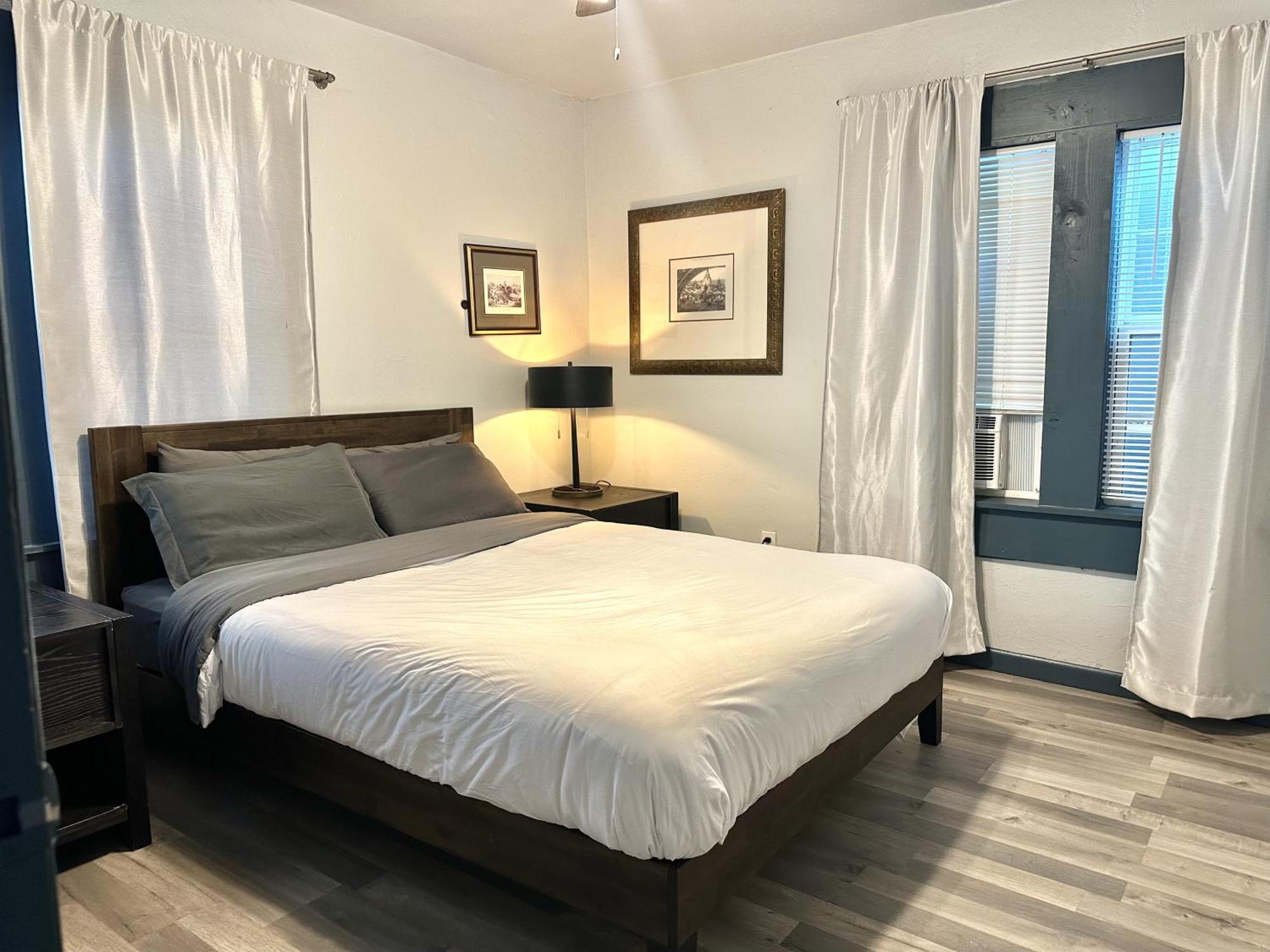 Cozy Winter Getaway With Garden 20-A Villa Oklahoma City Exterior foto